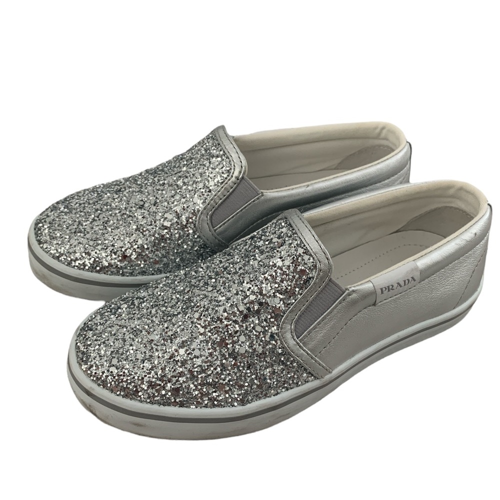 Girls Authentic Prada Glitter sneakers sz 33 (2)
